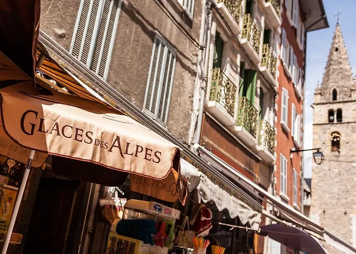 La Grande Eperviere Отель Барселоннет